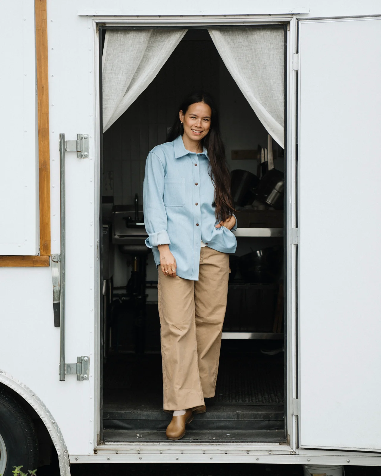 The Denim Shirt (W) - Image 14